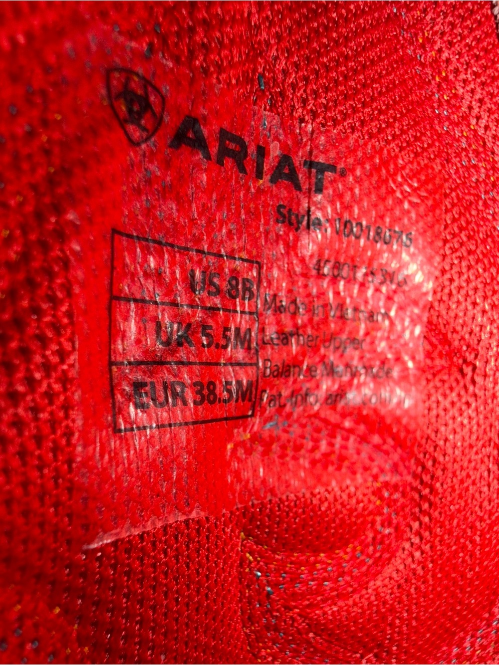 Ariat Red Textile Interior Label - Picture 9 of 10